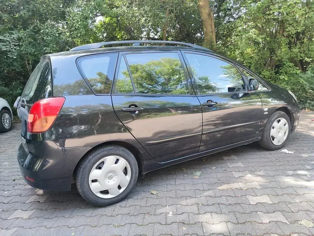 Gebraucht Toyota Corolla Verso 90 PS (66 kW) 2002 Schwarz Van / Kleinbus