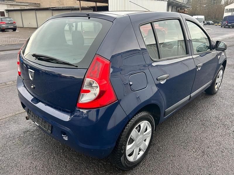 Gebraucht Dacia Sandero Ambiance 75 PS (55 kW) 2012 Blau Limousine