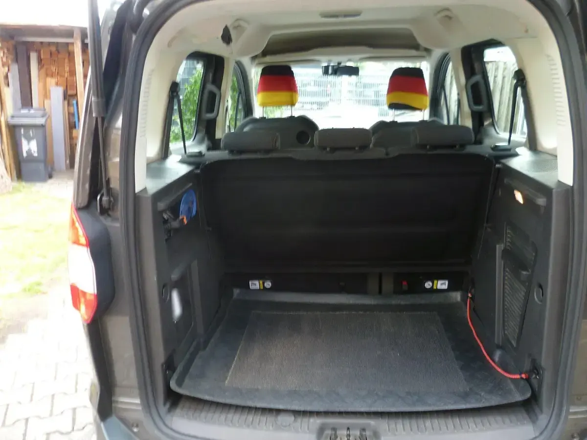 Occasion Ford Tourneo 100 ch (73 kW) 2019 Gris Break