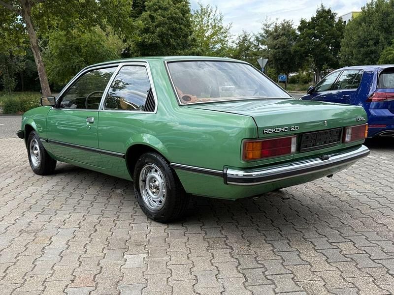 Gebraucht Opel Rekord 90 PS (66 kW) 1979 Grün Coupé