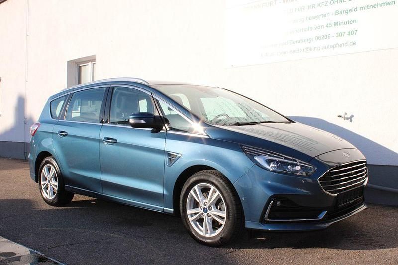 Gebraucht Ford S-MAX Titanium 150 PS (110 kW) 2022 Blau Van / Kleinbus