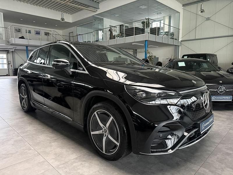 Gebraucht Mercedes EQE500 AMG Line Premium Plus 300 kW (408 PS) 2023 Schwarz SUV