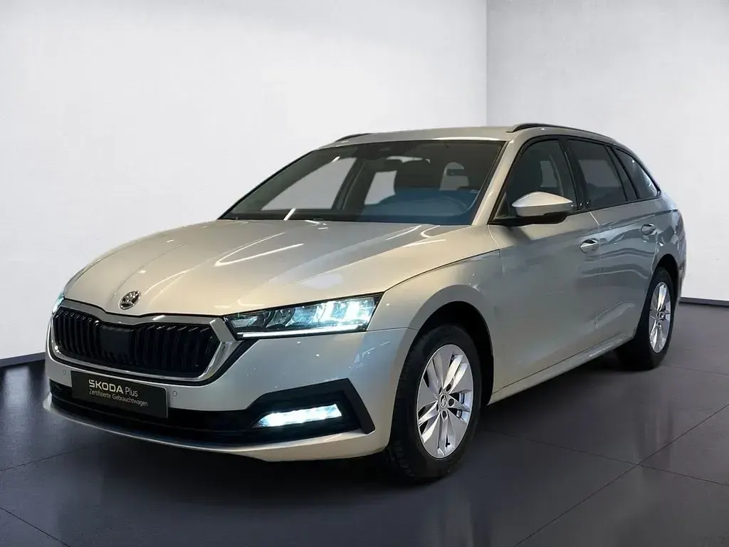 Gebraucht Skoda Octavia Ambition 150 PS (110 kW) 2023 Silber Kombi