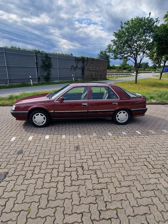 Gebraucht Renault R25 150 PS (110 kW) 1990 Rot Kleinwagen