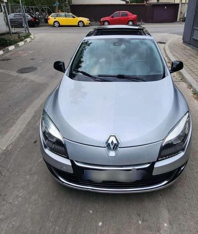 Gebraucht 2013 Renault Mégane III Bose Edition Limousine | 3.400 € (Guter Preis) - Bild 1/4