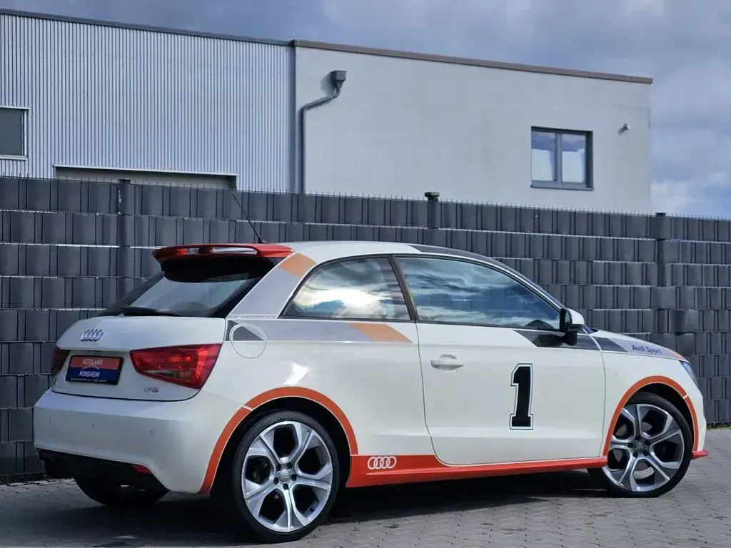 Gebraucht Audi A1 Ambition 170 PS (125 kW) 2011 Beige Kleinwagen