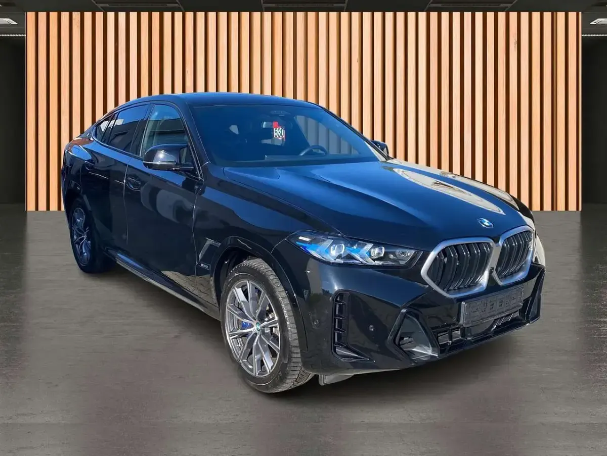 Gebraucht BMW X6 M 530 PS (389 kW) 2024 Schwarz SUV