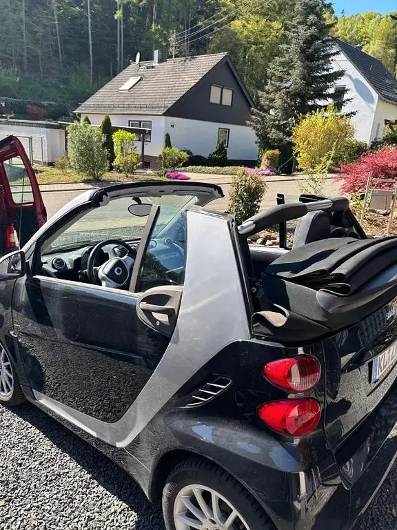 Gebraucht Smart ForTwo Cabrio 71 PS (52 kW) 2012 Schwarz Cabrio
