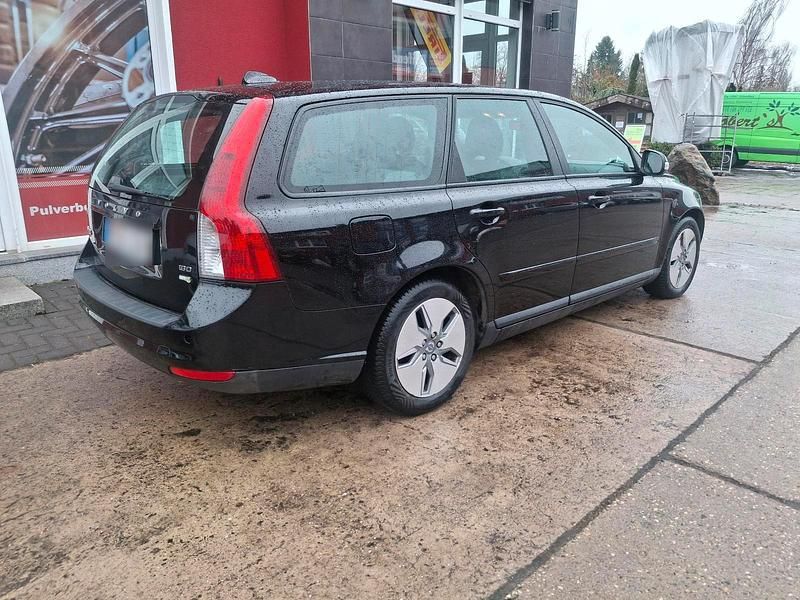 Gebraucht Volvo V50 110 PS (80 kW) 2009 Schwarz Kombi