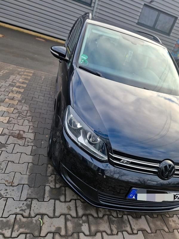 Schwarz Gebraucht 2011 VW Touran Van / Kleinbus | 3.999 € (Superpreis) - Bild 1/4
