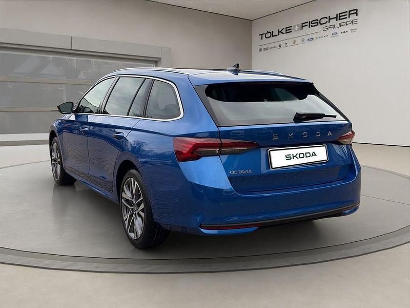 Second-hand Skoda Octavia 150 CP (110 kW) 2026 Albastru Break