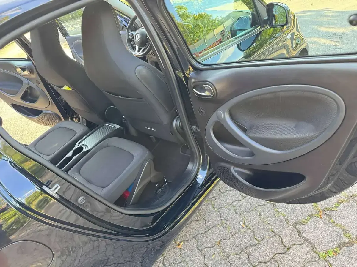 Gebraucht Smart ForFour Passion 71 PS (52 kW) 2016 Schwarz Kleinwagen