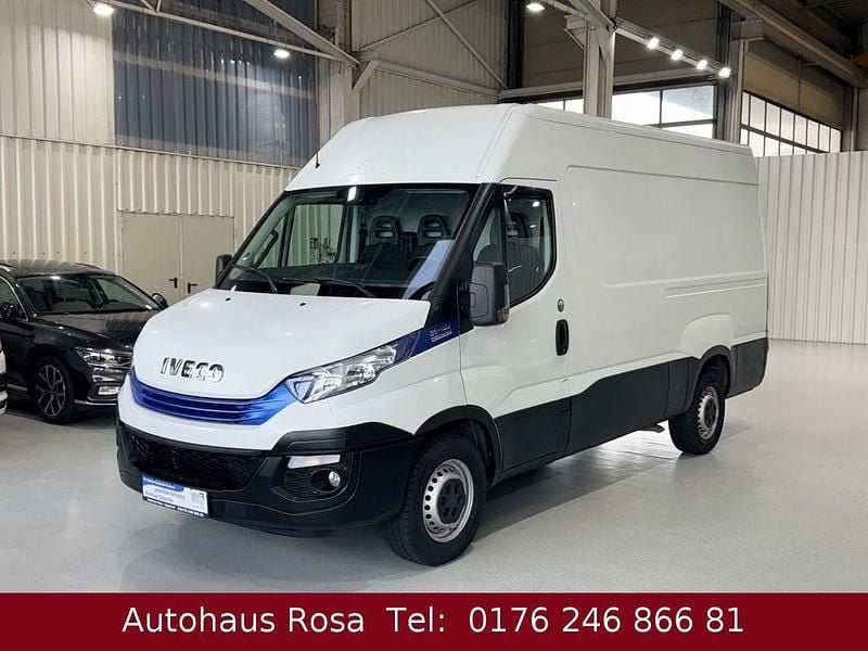 Weiß Gebraucht 2018 Iveco Daily Van | 17.750 € (Guter Preis) - Bild 1/4