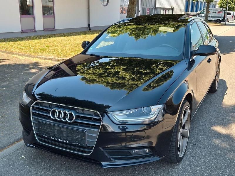 Schwarz Gebraucht 2012 Audi A4 Ambiente Kombi | 6.999 € (Superpreis) - Bild 1/4