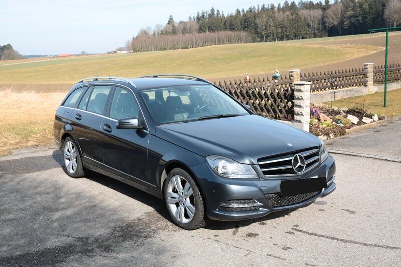 Grau Gebraucht 2013 Mercedes C180 Avantgarde Kombi | 10.500 € (Fairer Preis) - Bild 1/4