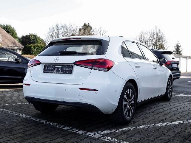 Gebraucht Mercedes A200 163 PS (119 kW) 2018 Weiß Limousine