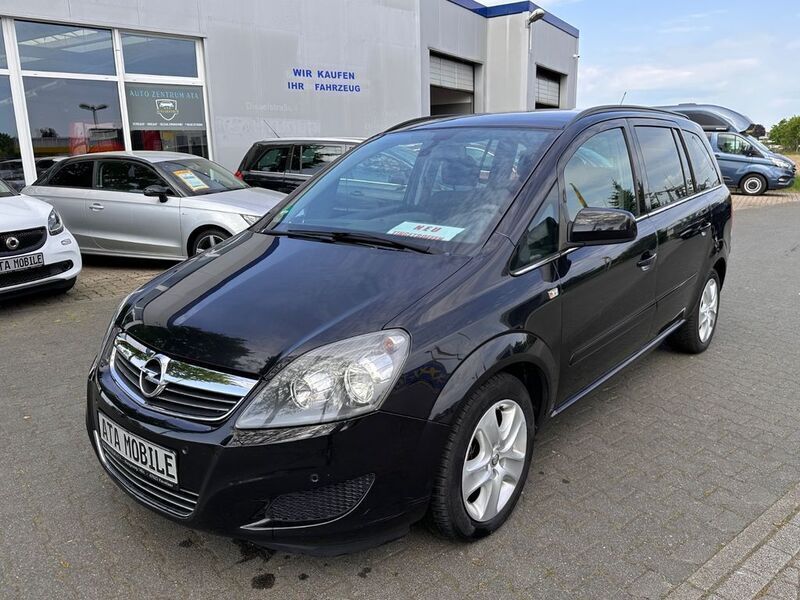 Schwarz Gebraucht 2011 Opel Zafira Design Edition Van / Kleinbus | 6.499 € (Teuer) - Bild 1/4