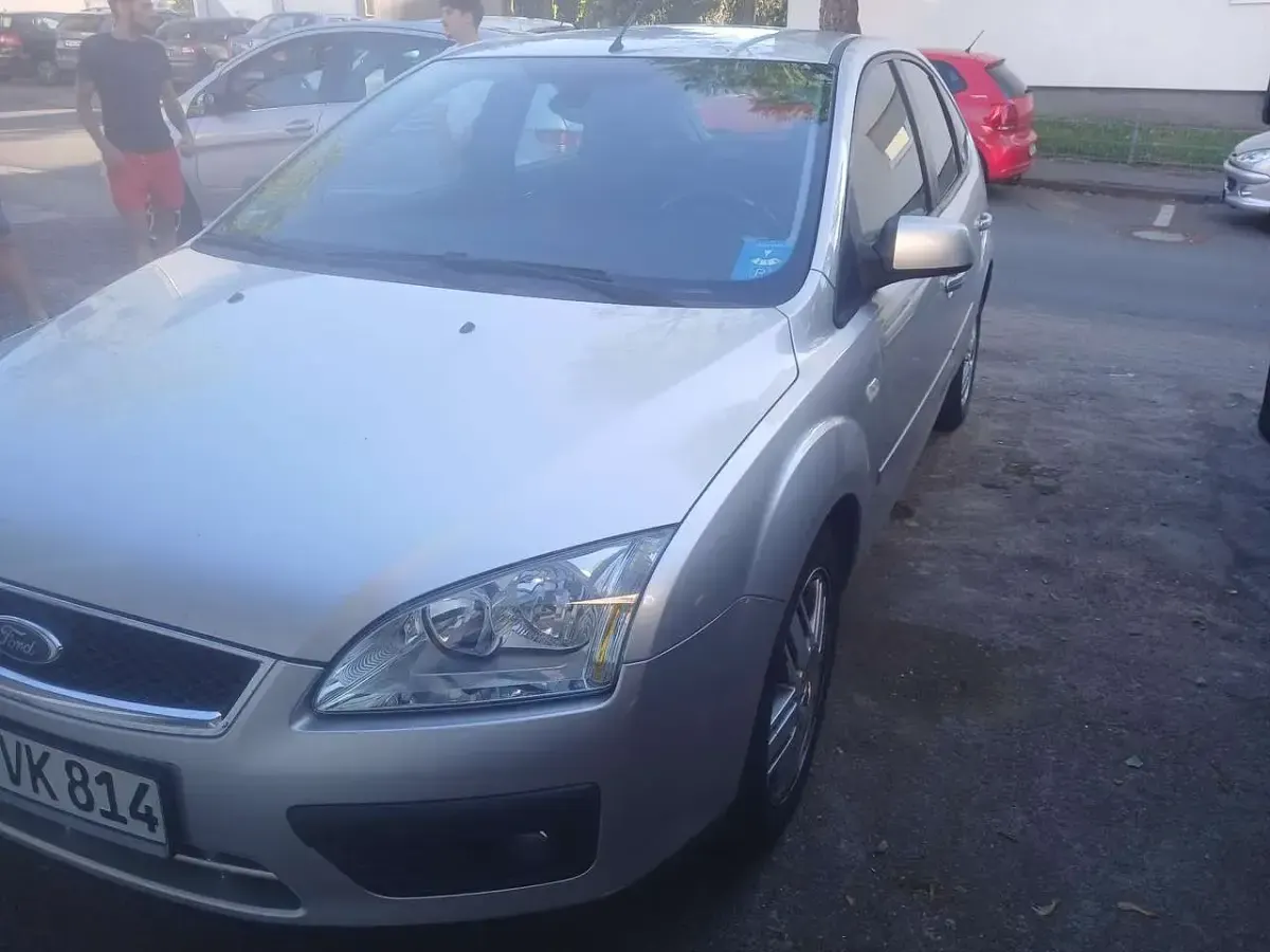 Gebraucht Ford Focus Ghia 101 PS (74 kW) 2005 Limousine
