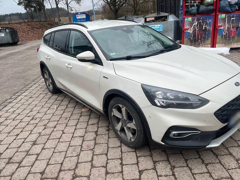 Gebraucht Ford Focus Active 150 PS (110 kW) 2019 Weiß Kombi