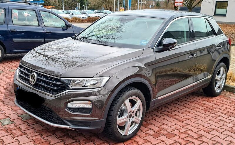 Braun Gebraucht 2018 VW T-Roc Style SUV | 18.400 € (Fairer Preis) - Bild 1/1