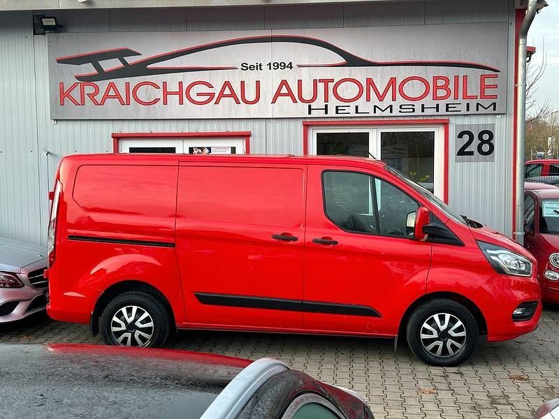 Gebraucht Ford Transit Custom 105 PS (77 kW) 2018 Racerot Van / Kleinbus