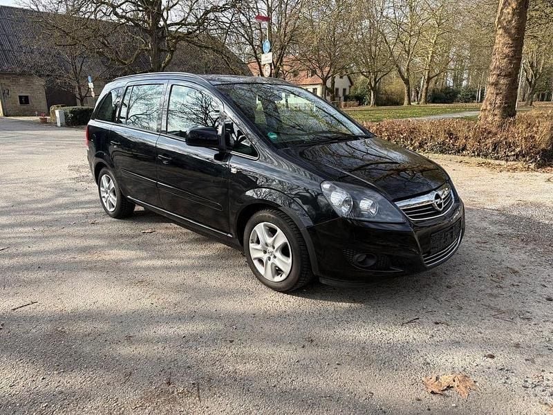 Gebraucht Opel Zafira 125 PS (91 kW) 2015 Schwarz Van / Kleinbus