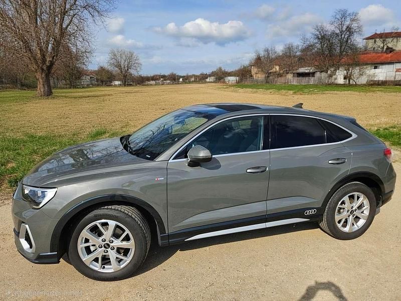 Grau Gebraucht 2023 Audi Q3 Sportback S-Line SUV | 38.500 € (Fairer Preis) - Bild 1/4