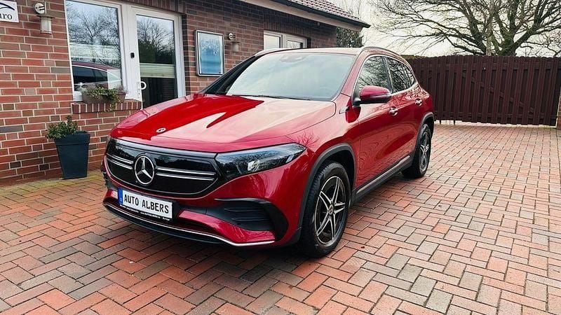Gebraucht Mercedes EQA250+ AMG 139 kW (190 PS) 2022 Rot SUV