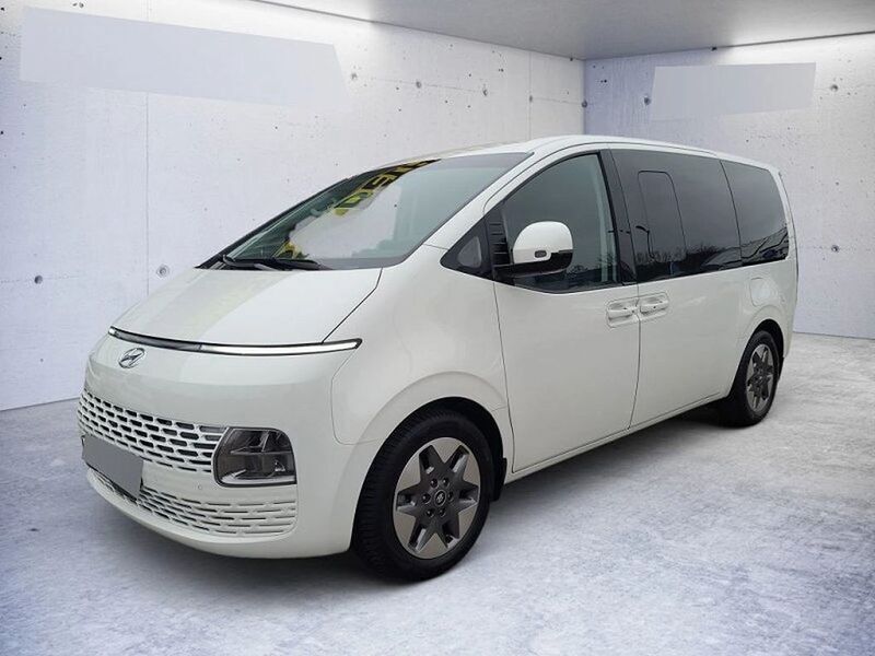 Weiss Gebraucht 2024 Hyundai Staria Prime Van | 50.589 € (Teuer) - Bild 1/4