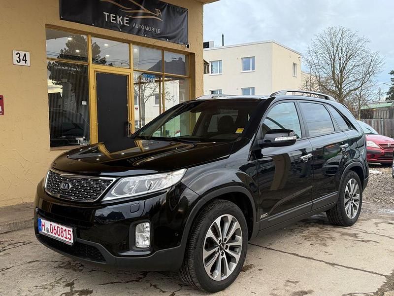 Schwarz Gebraucht 2014 Kia Sorento Platinum Edition SUV | 14.999 € (Fairer Preis) - Bild 1/4