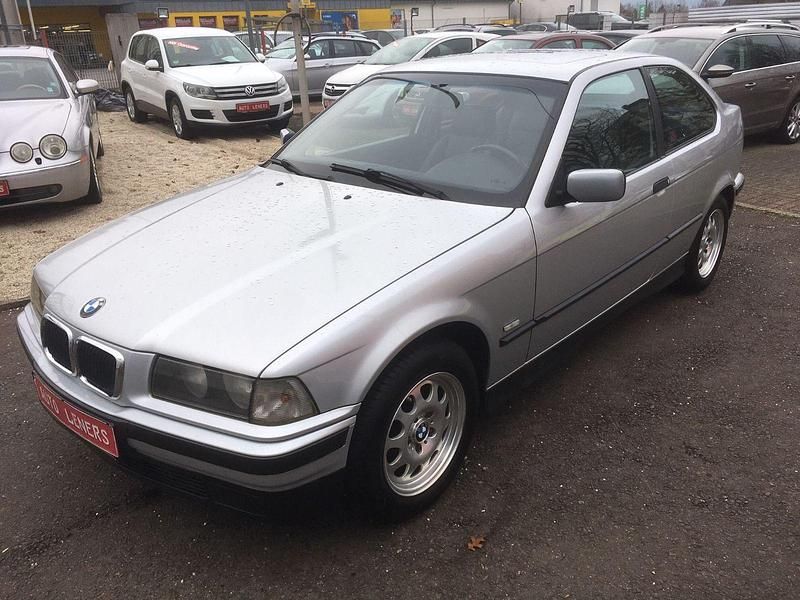 Gebraucht BMW 316 102 PS (75 kW) 1998 Silber Coupé