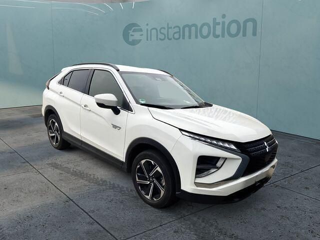 Gebraucht Mitsubishi Eclipse Cross Basis 188 PS (138 kW) 2022 Weiß SUV