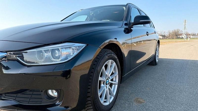 Schwarz Gebraucht 2013 BMW 320 Kombi | 8.800 € (Superpreis) - Bild 1/4