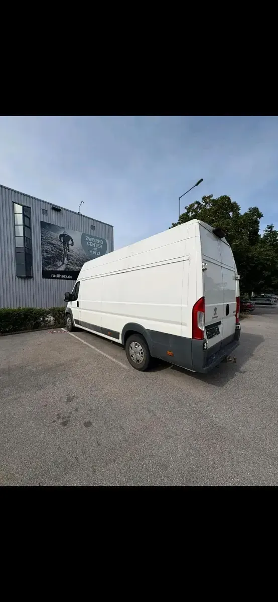 Gebraucht Peugeot Boxer 140 PS (102 kW) 2017 Weiß Van