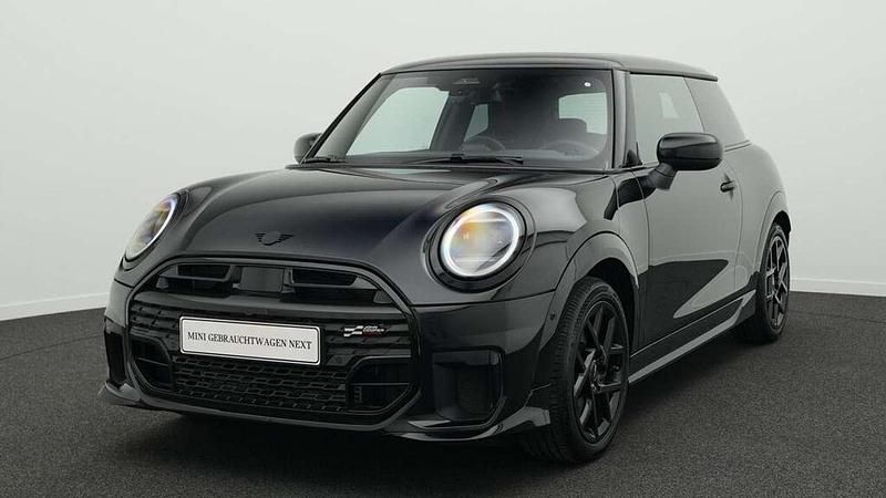 Schwarz Gebraucht 2024 Mini John Cooper Works Kleinwagen | 29.468 € (Fairer Preis) - Bild 1/4
