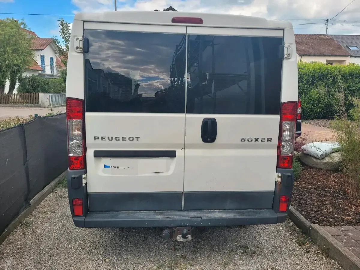 Gebraucht Peugeot Boxer 110 PS (80 kW) 2011 Weiß Van