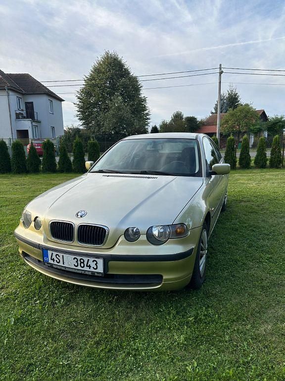 Gold Gebraucht 2001 BMW 316 Compact Kleinwagen | 1.999 € (Etwas zu teuer) - Bild 1/4