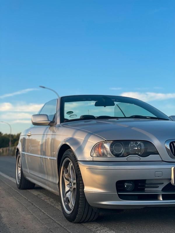 Silber Gebraucht 2002 BMW 320 Cabriolet Cabrio | 7.000 € (Fairer Preis) - Bild 1/4