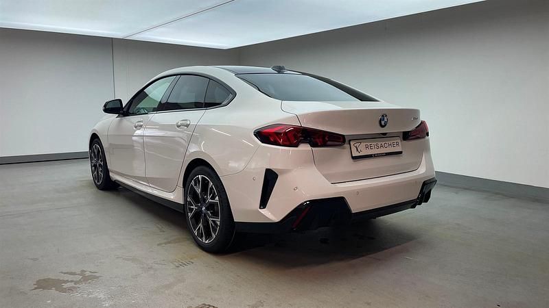 Neu BMW 220 Efficient Dynamics 170 PS (125 kW) 2026 Alpinweiß uni Coupé