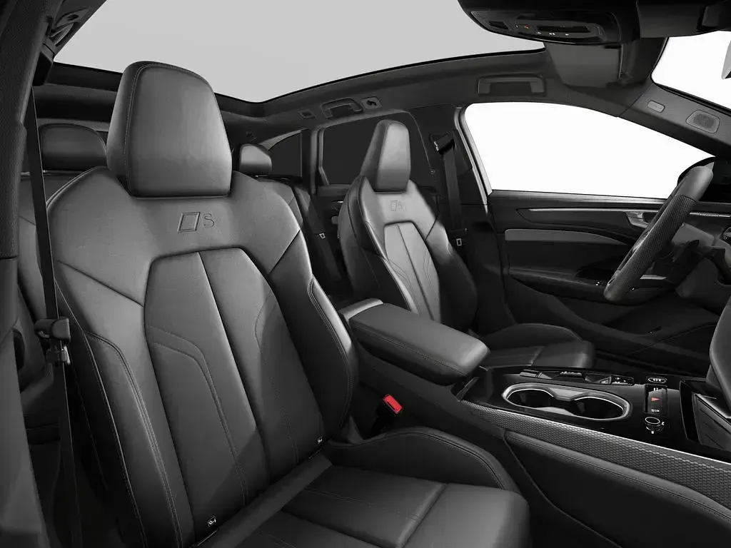 Gebraucht Audi A6 S-Line 367 PS (269 kW) 2025 Gletscherweiß metallic Kombi