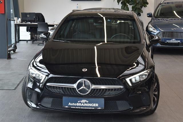 Andere Gebraucht 2022 Mercedes A200 Limousine | 23.750 € (Fairer Preis) - Bild 1/4