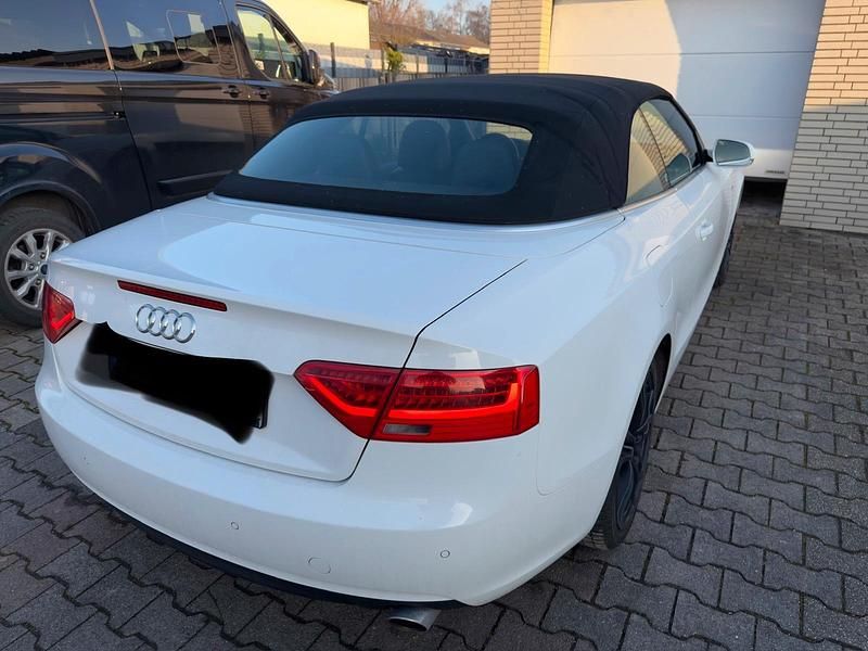 Gebraucht Audi A5 Cabriolet S-Line 170 PS (125 kW) 2014 Weiß Cabrio