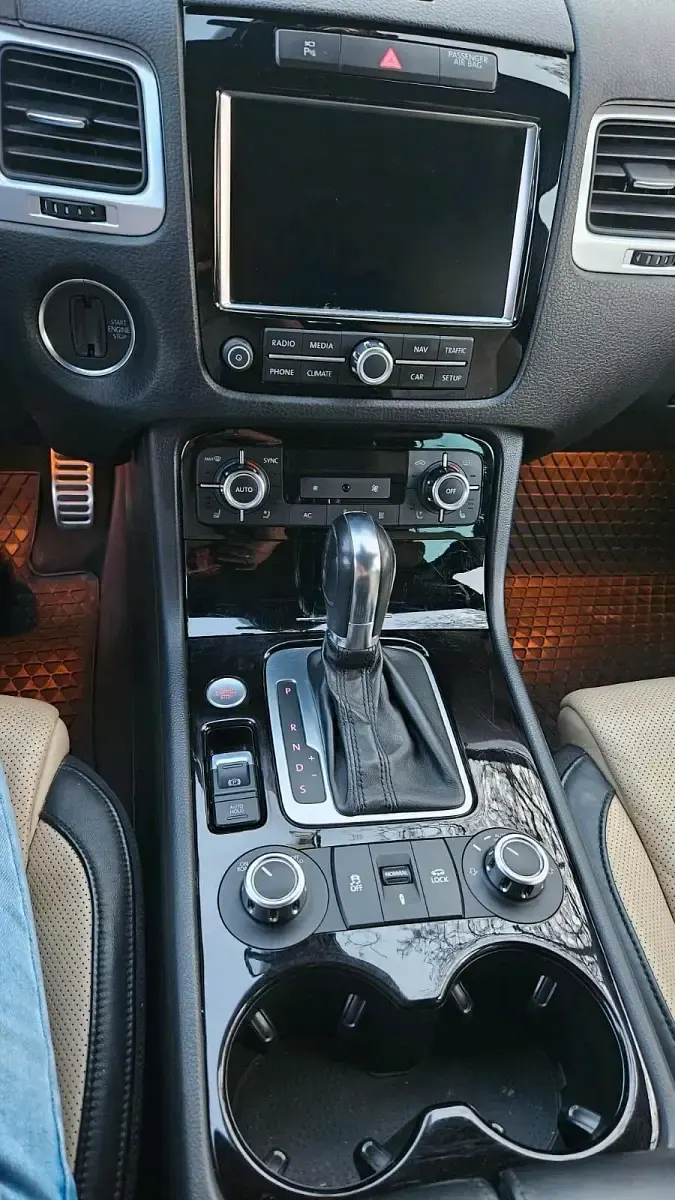 Gebraucht VW Touareg Exclusive 340 PS (250 kW) 2012 Grau SUV