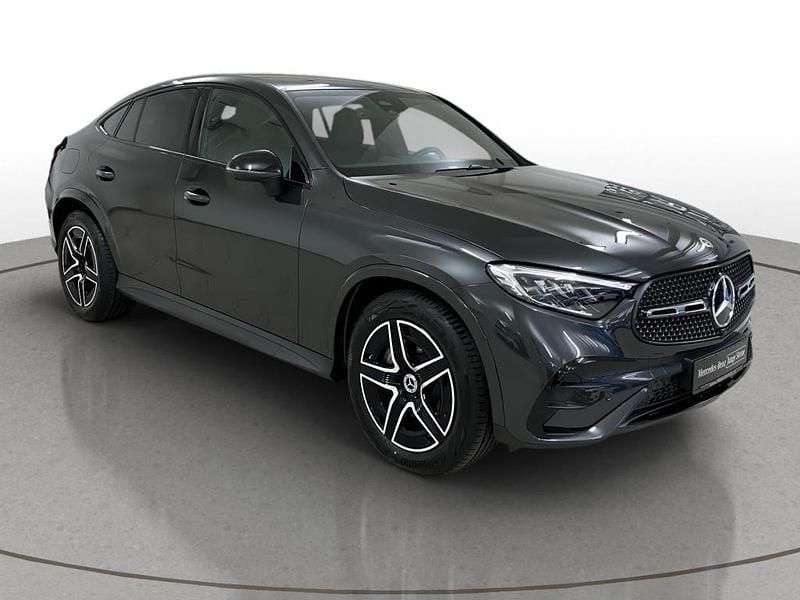 Gebraucht Mercedes GLC200 AMG line 204 PS (150 kW) 2025 Metalliclack graphitgrau SUV