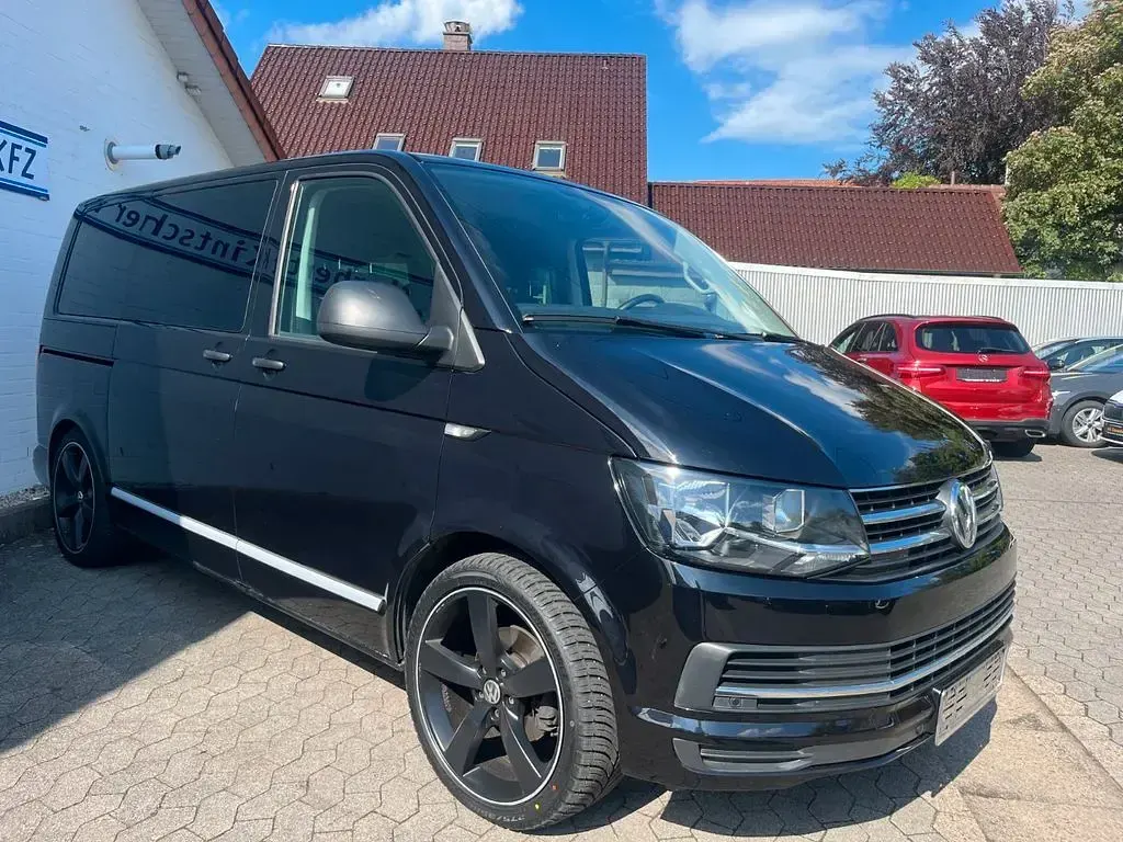 Gebraucht VW Multivan 150 PS (110 kW) 2016 Schwarz Van / Kleinbus