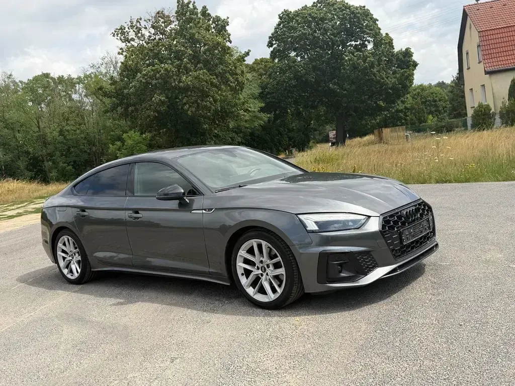 Gebraucht Audi A5 Sport 150 PS (110 kW) 2023 Grau Coupé