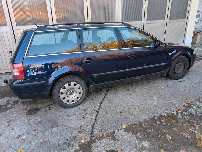 Gebraucht VW Passat 130 PS (95 kW) 2002 Blau Kombi