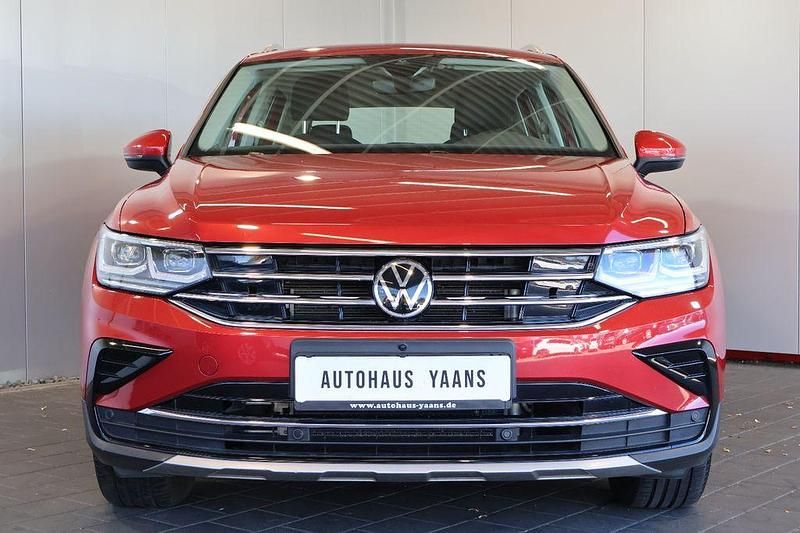 Gebraucht VW Tiguan Elegance 245 PS (180 kW) 2021 Rot SUV
