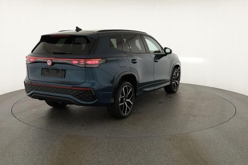 Neu VW Tayron R-line 193 PS (141 kW) 2025 Nightshade blue metallic SUV
