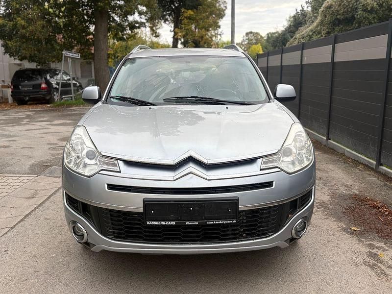 Grau Gebraucht 2008 Citroën C-Crosser Tendance SUV | 2.699 € (Teuer) - Bild 1/4